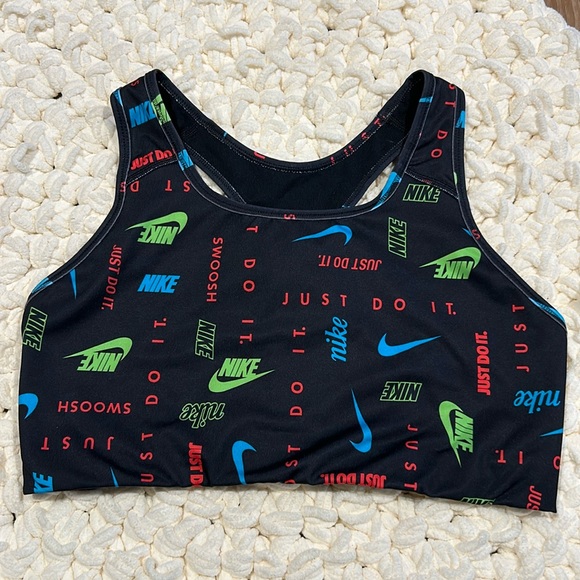Nike Sports bra - Picture 1 of 5